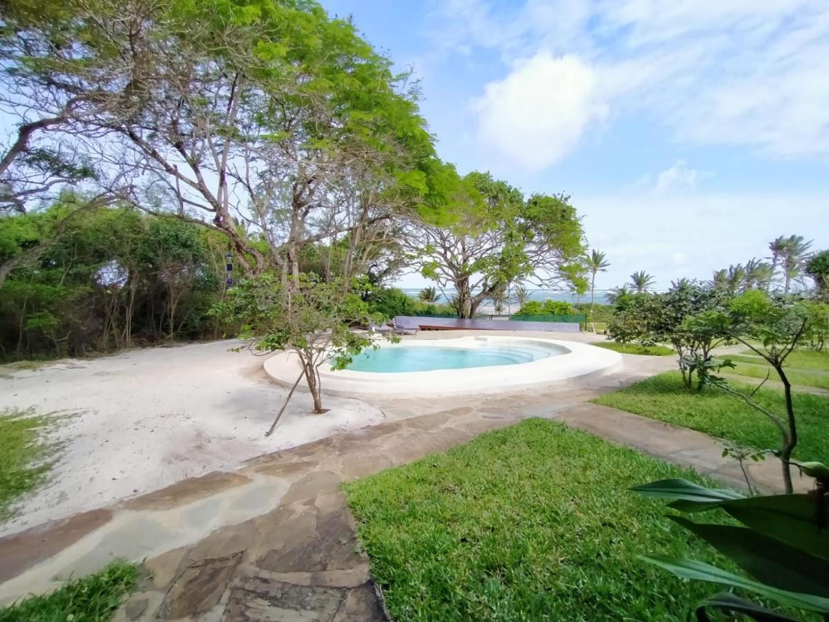 Ocean Sports Resort Watamu Exteriör bild